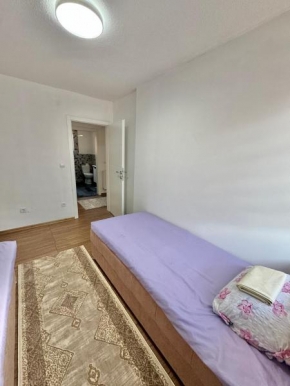 Room Ejna 1